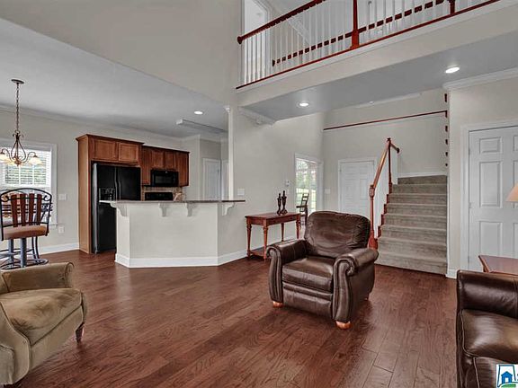 4th image of 8613 Highlands Dr