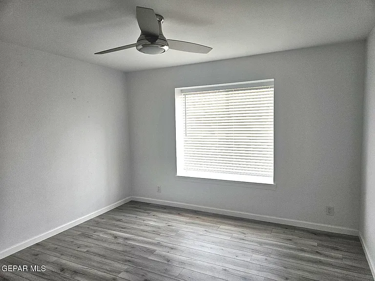 10000 Honolulu Dr — Photo 8