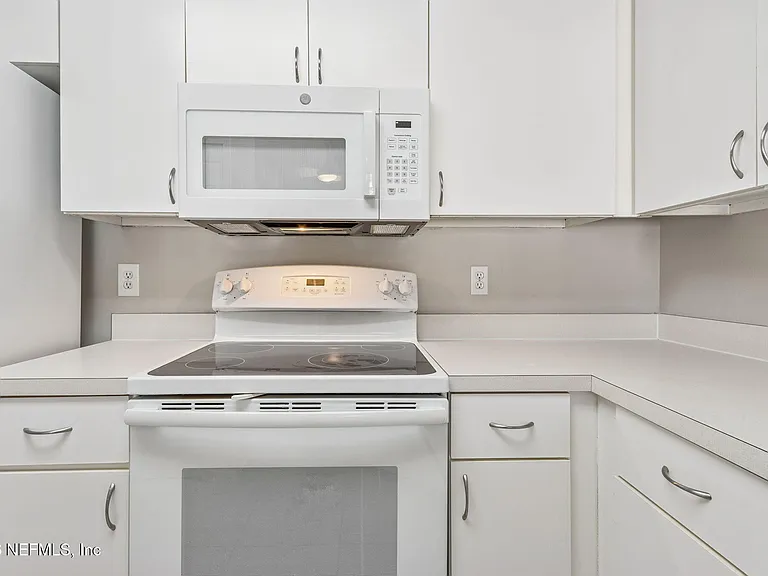800 Ironwood Dr #834 — Photo 15