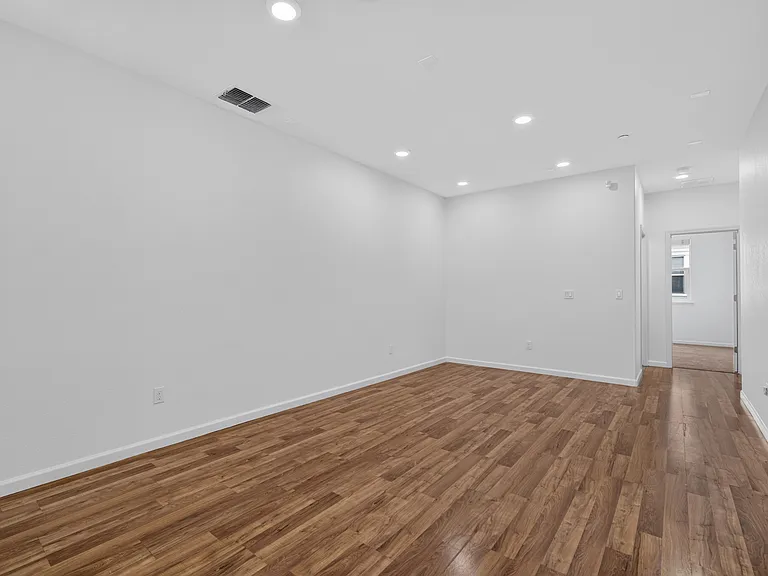 630 Barcelona Loop — Photo 12