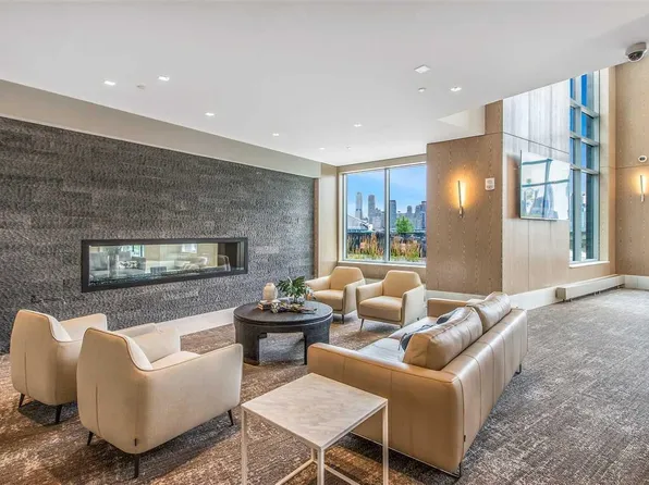 9 Avenue At Port Imperial image 40 of 47