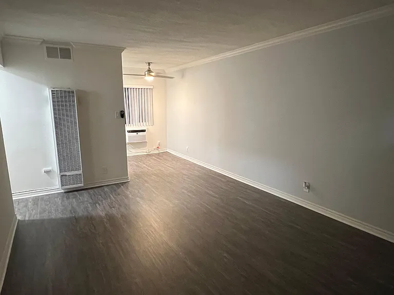 Heather Apartments — Photo 6