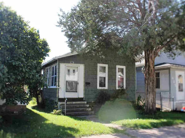421 5th Ave N, Clinton, IA 52732