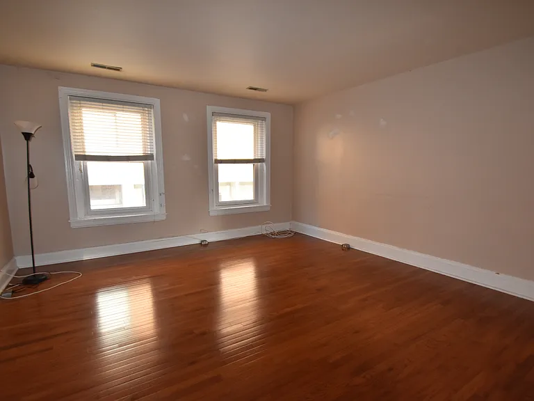 238 S 11th St #3 — Photo 17