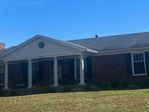 2nd image of 390 Cliffside Dr