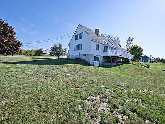 4th image of 520 Foxes Ridge Road