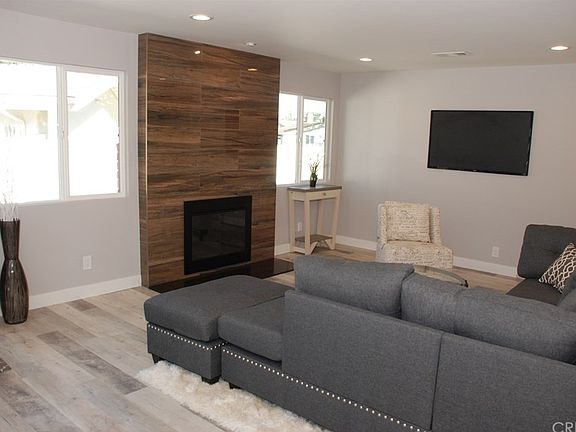 4th image of 10004 Debra Ave