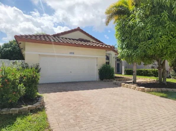 19236 NW 14th St, Pembroke Pines, FL 33029