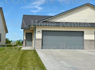 406 S Sweetwater Rd, Maize, KS 67101