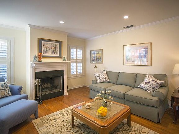 2nd image of 270 E Oakview Pl