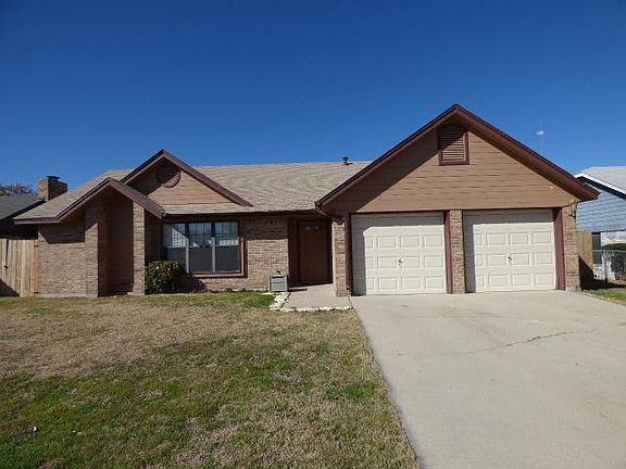 2nd image of 3209 Edgewood Dr