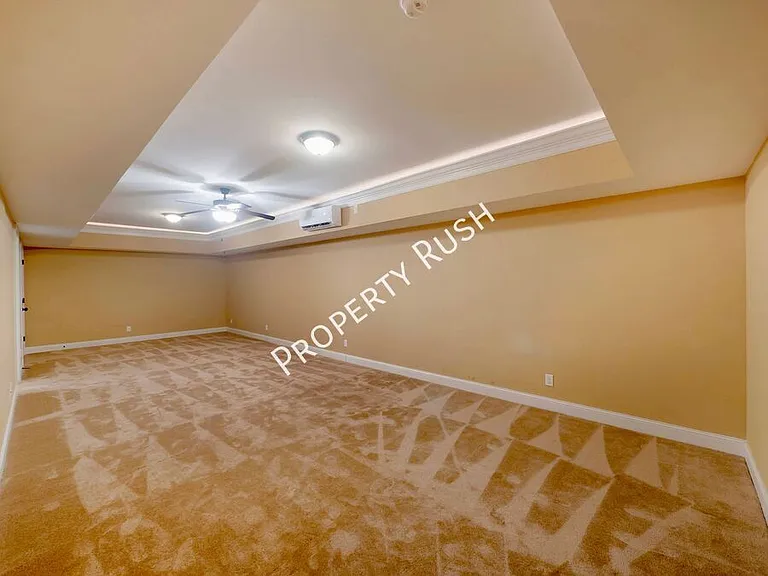 7986 Burgundy Cir — Photo 19