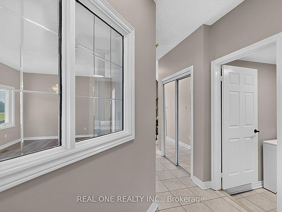 4th image of 113 Milliken Meadows Dr