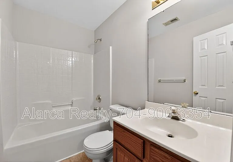9205 Mitchell Glen Dr — Photo 14