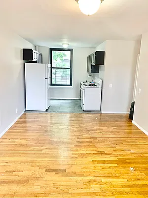 Rented by Carnegie Management Inc | media 18