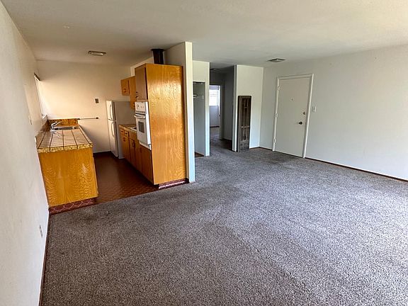 3rd image of 121 Kent Ave APT 18