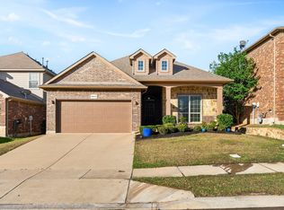10445 Merced Lake Rd, Fort Worth, TX 76177