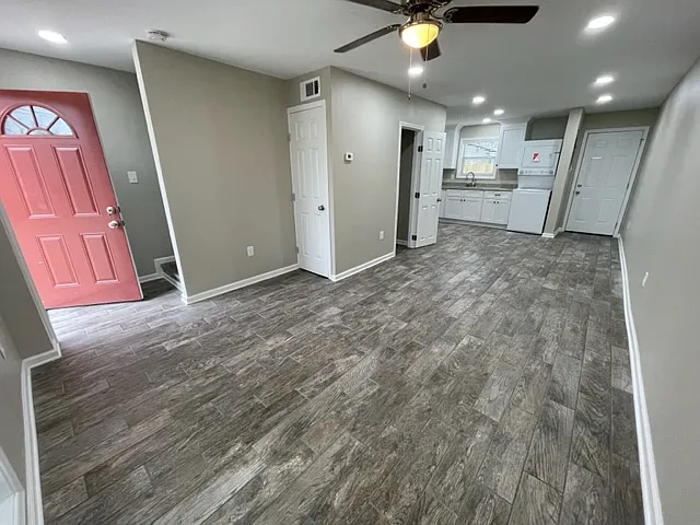 Patterson St. 302 - C — Photo 2