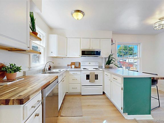 2nd image of 2810 S Bryant Street