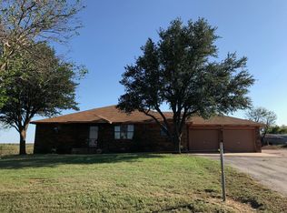 2401 Luig Rd, Scotland, TX 76379