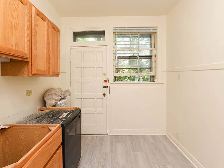 3508 N Wolcott Ave #2 — Photo 3