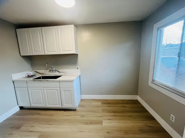 500, 133 W Williams St APT B, Barstow, CA 92311