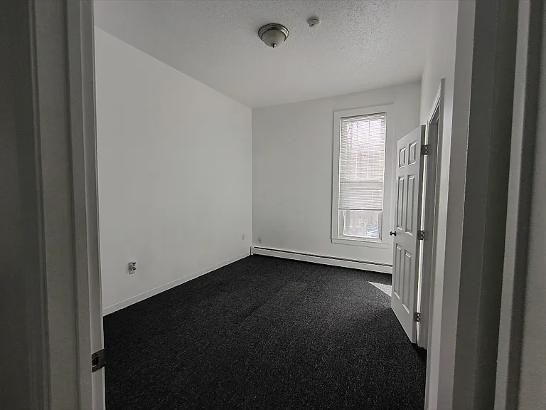 138 Laurel Hill Ave #2 — Photo 25