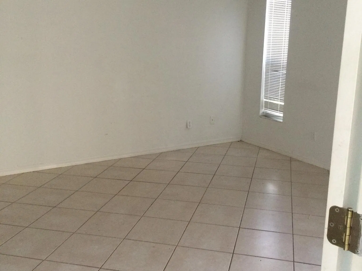 3 bed, 1694 sqft, $1,800 — Photo 4