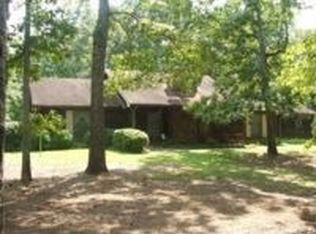 125 Birdsong Ln, Fayetteville, GA 30215