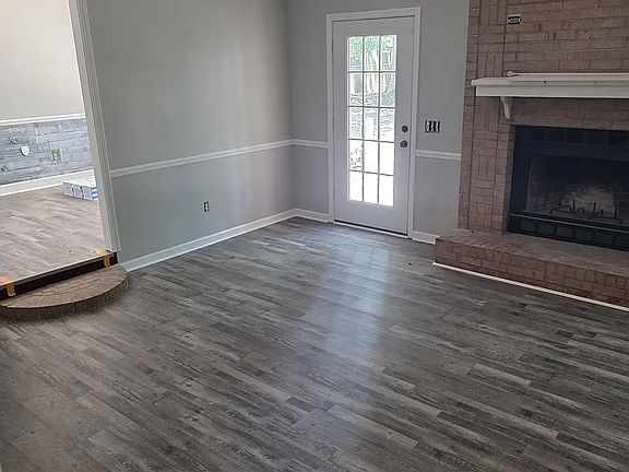 2nd image of 633 Chapelwood Dr
