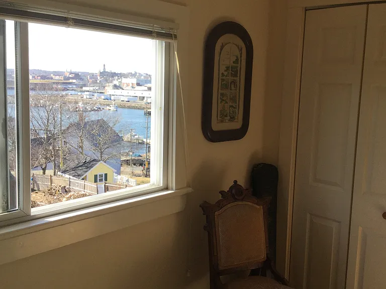 12 Hammond St — Photo 16