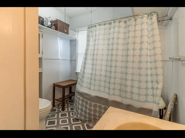 126 Hill St #1, Portsmouth, NH 03801