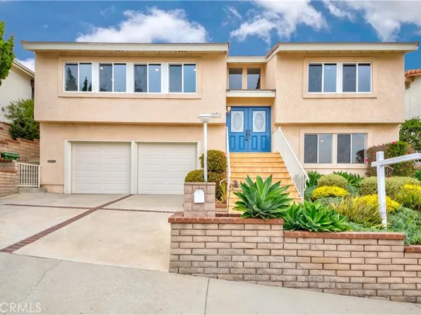 1622 Laraine Cir, San Pedro, CA 90732