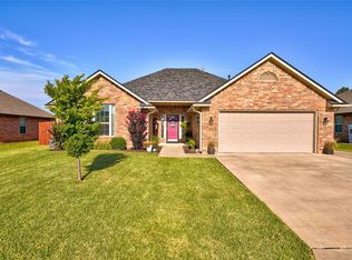 2128 Timbers Blvd, Shawnee, OK 74804
