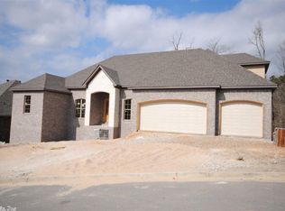 8 Flatrock Pt, Little Rock, AR 72211