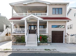 17 Dalton St, Long Beach, NY 11561