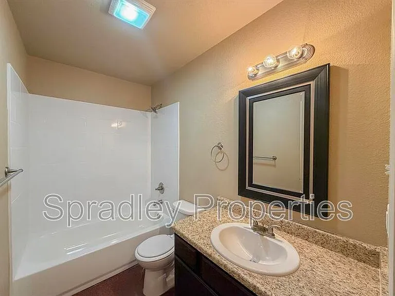 1514 Brady Way — Photo 11