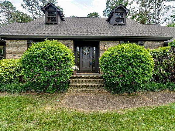 3rd image of 3501 Ramblewood Cir NW