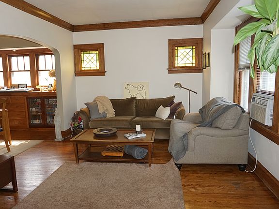 3rd image of 2556-2558 N Pierce St