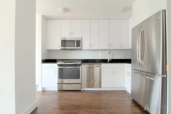 Rented by Anchor Associates | media 12