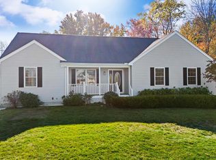 22 Maple Rd, North Hampton, NH 03862