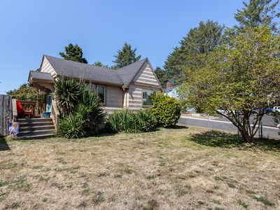 3721 NW Port Ave, Lincoln City, OR, 97367