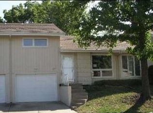 6573 W 49th St, Mission, KS 66202
