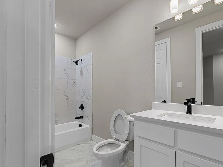 4318 Peachtree Ln — Photo 26