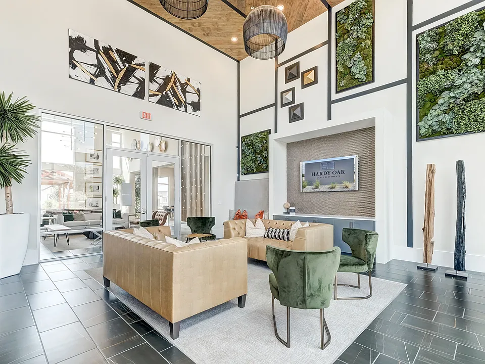 Leasing office