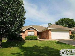 660 Inwood St, Mineola, TX 75773
