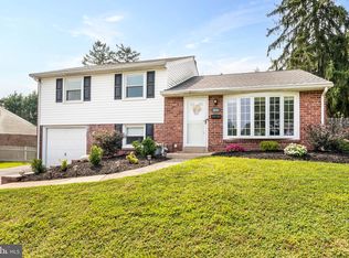 806 Rhoads Dr, Springfield, PA 19064