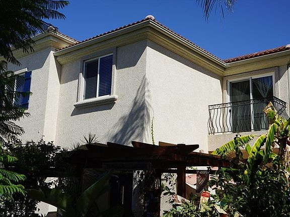 3rd image of 7668 Coldwater Canyon Ct