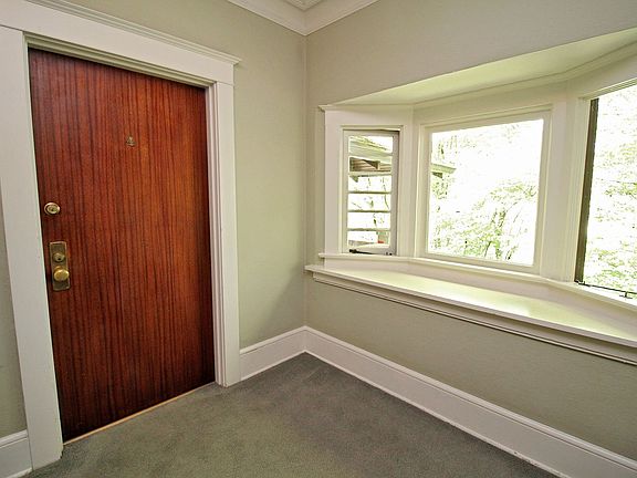 3rd image of 1624-1636 NE Tillamook St #4