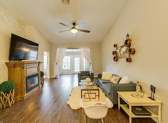 3rd image of 5413 Whitten Dr